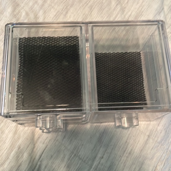 ACRYLIC stackable makeup display - Picture 2 of 2